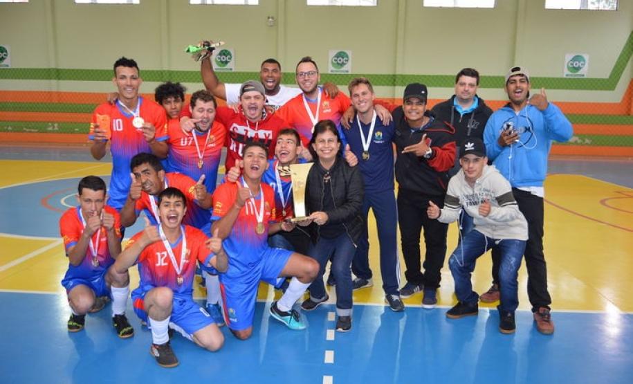 Apae Mãos de Luz, de Reserva, é campeã no futsal masculino ACD